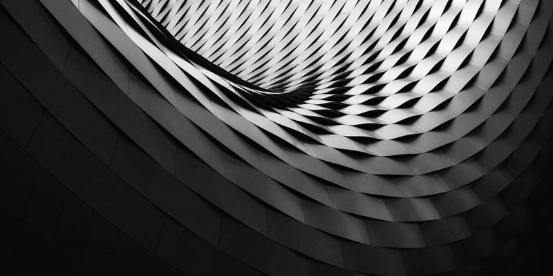 边缘计算网络架构设计实战教程：应对低延迟与高带宽挑战的软件工具与编程资源